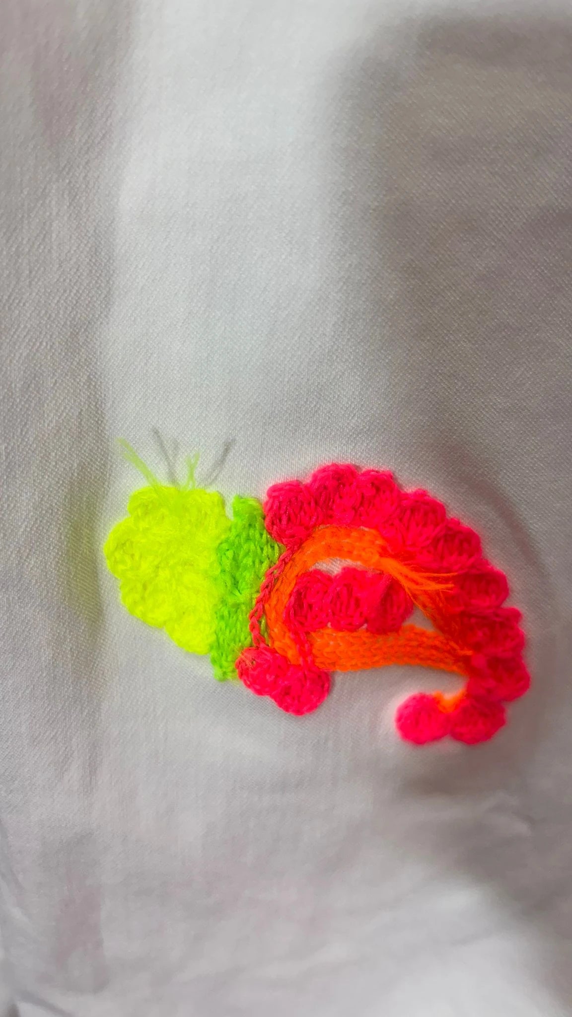 JOGGER BORDADO FLUOR JENIFFER