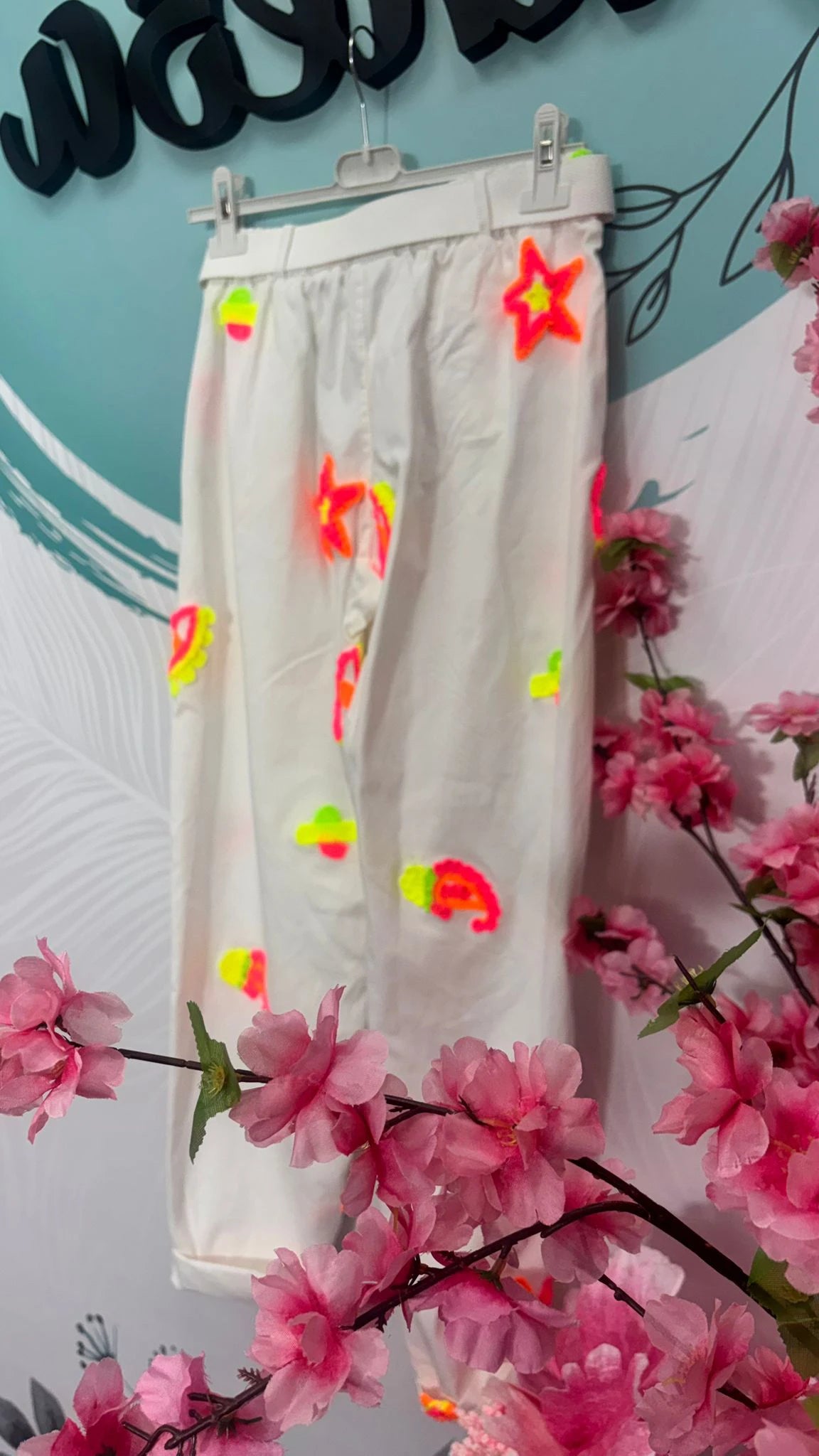 JOGGER BORDADO FLUOR JENIFFER